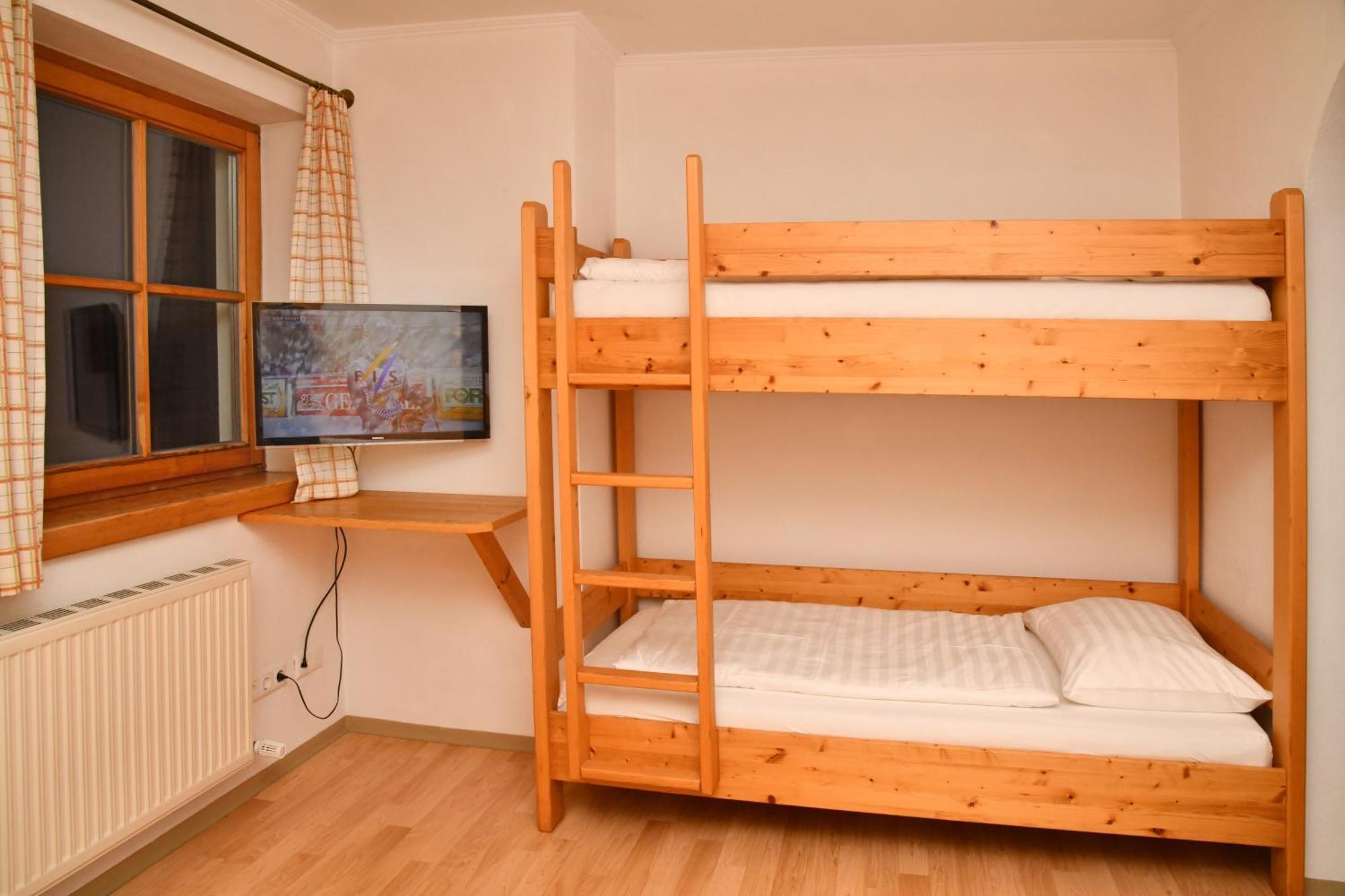 Appartements Neben Der Gondelbahn - Haus Sued Brixen im Thale Exterior photo